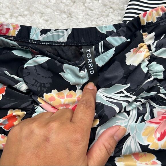 Torrid Floral High Rise Ruched Swim Bottom - Picture 4 of 7